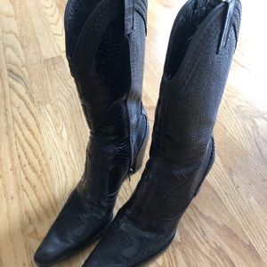 Stuart Weitzman Preston Crocodile Boots - Size 7.5